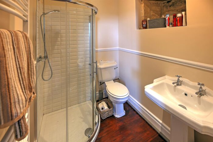 Image No.19-5 Bed House for sale