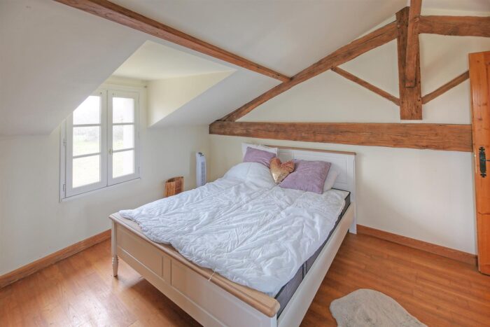Image No.16-3 Bed House for sale
