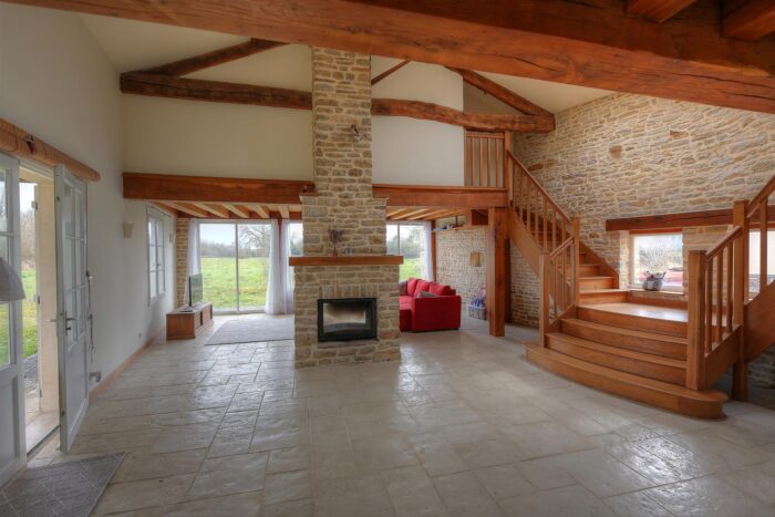 Image No.6-3 Bed House for sale
