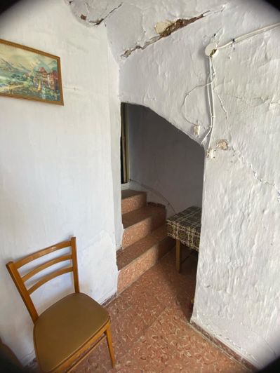 Image No.8-2 Bed Property for sale
