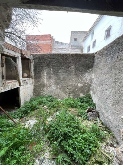 Image No.16-3 Bed Property for sale
