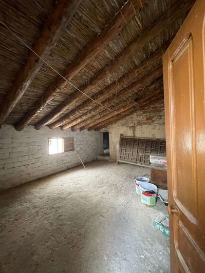 Image No.17-3 Bed Property for sale