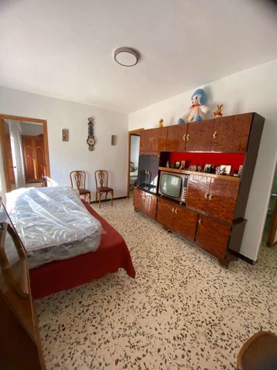 Image No.16-3 Bed Property for sale