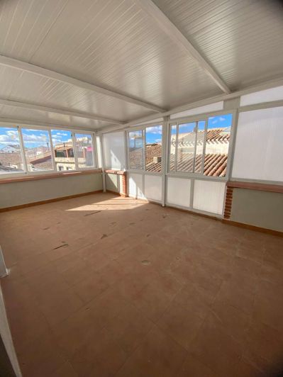 Image No.27-3 Bed Property for sale