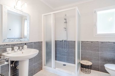property261609464