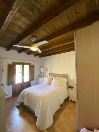Image No.28-4 Bed Villa for sale