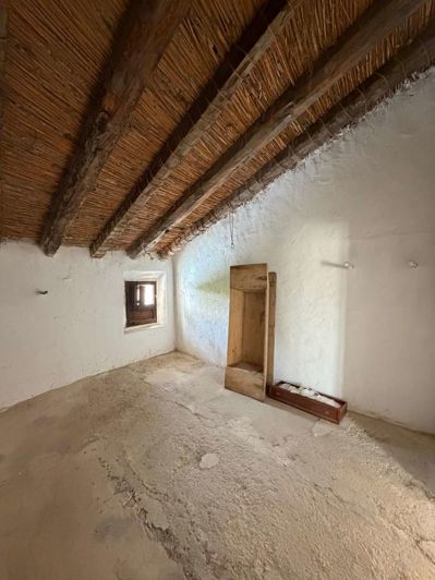 Image No.23-3 Bed Property for sale