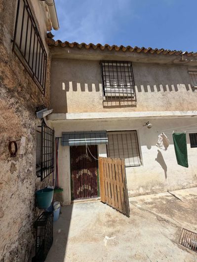 Image No.10-5 Bed Property for sale