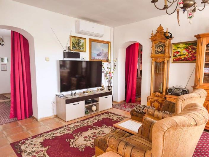 Image No.8-3 Bed Country House for sale
