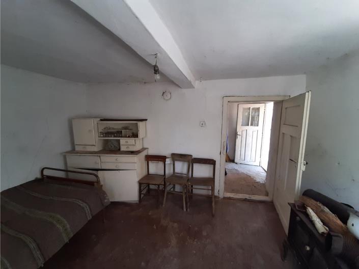 Image No.5-2 Bed Country House for sale