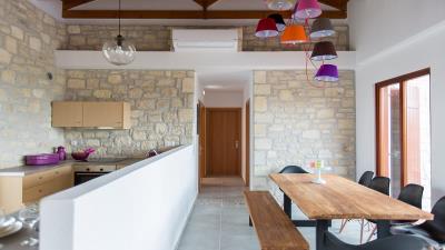 kitchen-and-diningroom