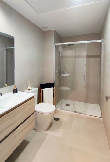 Image No.6-3 Bed Townhouse for sale
