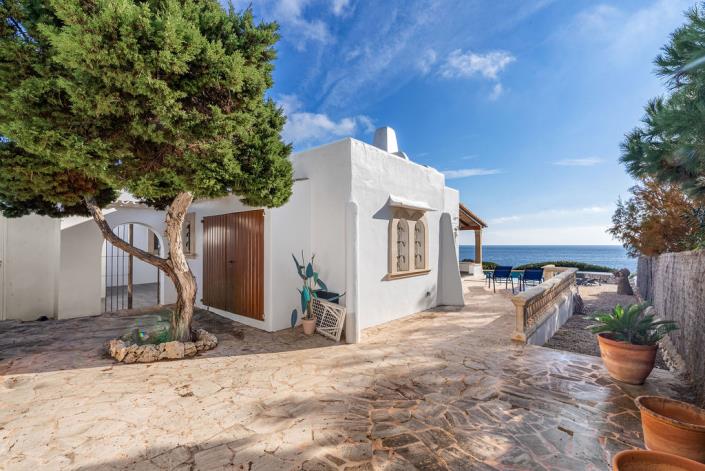 Image No.30-4 Bed House/Villa for sale