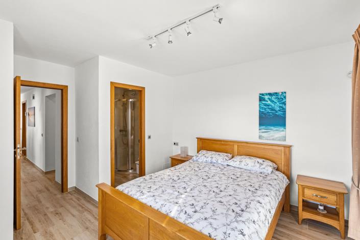 Image No.21-4 Bed House/Villa for sale