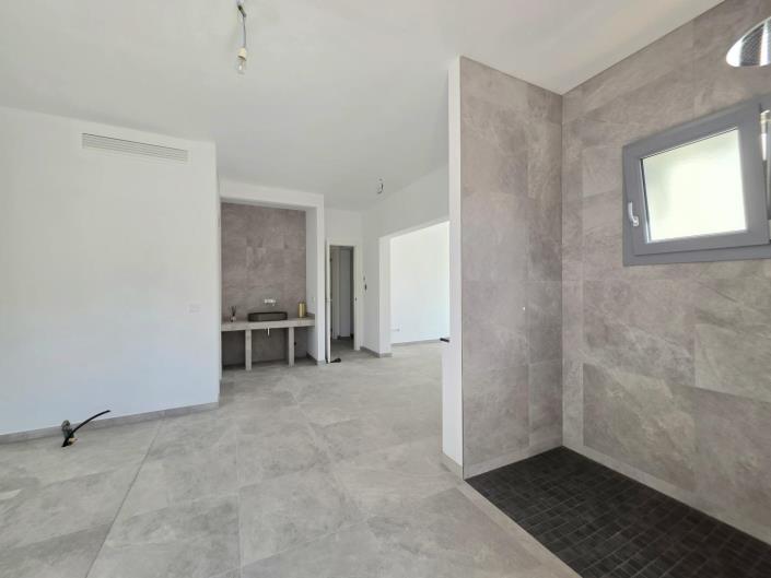 Image No.15-4 Bed Villa for sale