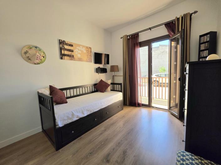 Image No.8-3 Bed Apartment for sale