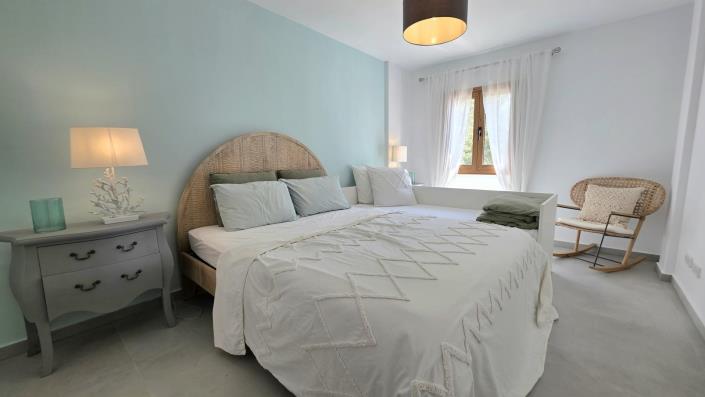 Image No.11-1 Bed Apartment for sale