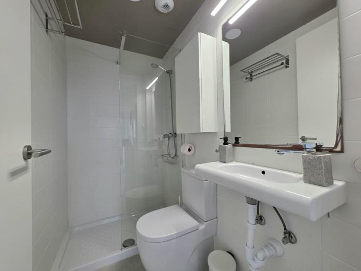 Image No.16-2 Bed Apartment for sale