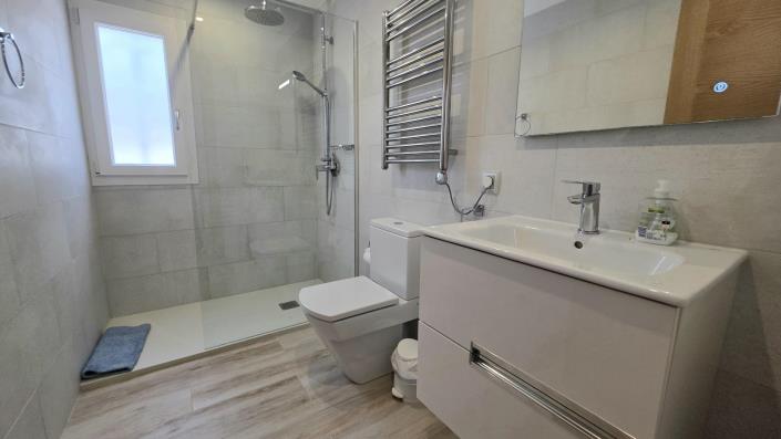 Image No.16-4 Bed House/Villa for sale