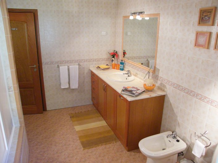 Image No.10-4 Bed Villa for sale