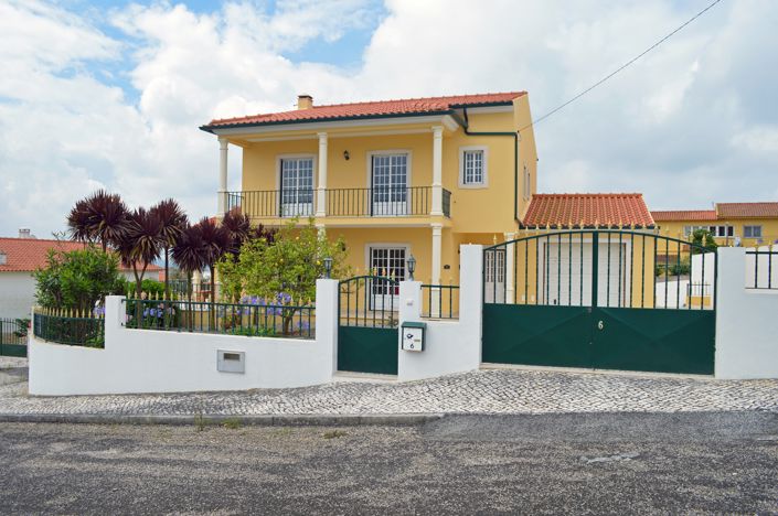 Image No.2-Villa de 4 chambres à vendre à Sobral da Lagoa