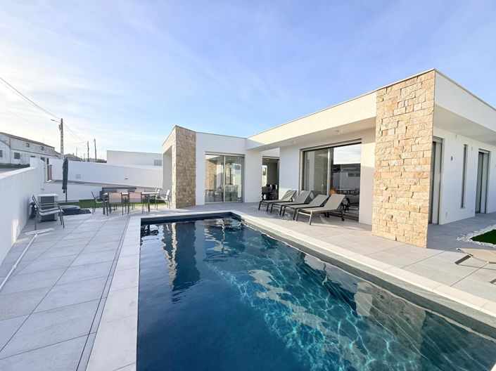 Image No.20-3 Bed Villa for sale