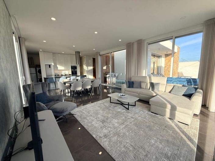 Image No.17-3 Bed Villa for sale