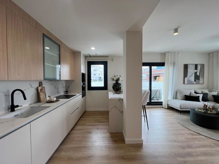 Image No.6-3 Bed Property for sale