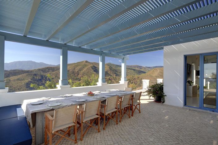 Image No.11-5 Bed Property for sale
