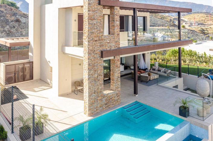 Image No.7-4 Bed Property for sale