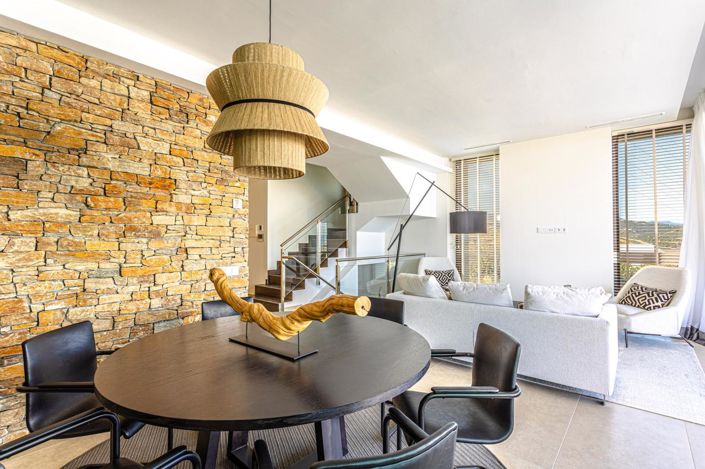 Image No.8-4 Bed Property for sale