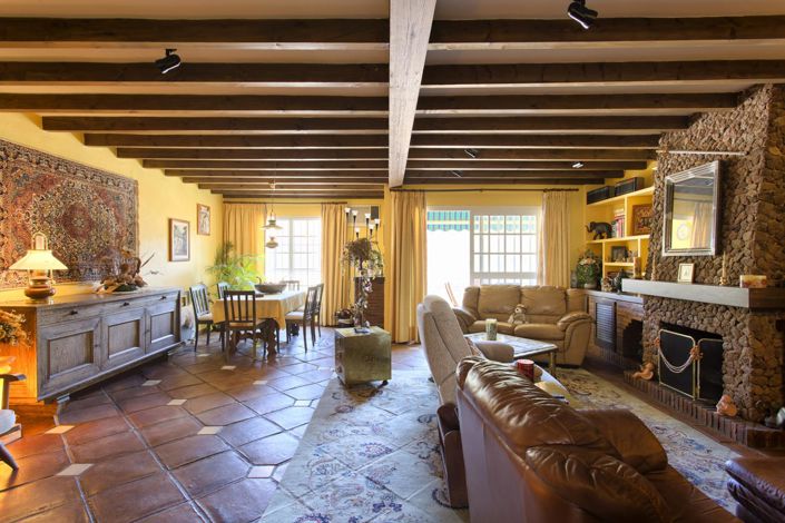 Image No.8-3 Bed Property for sale