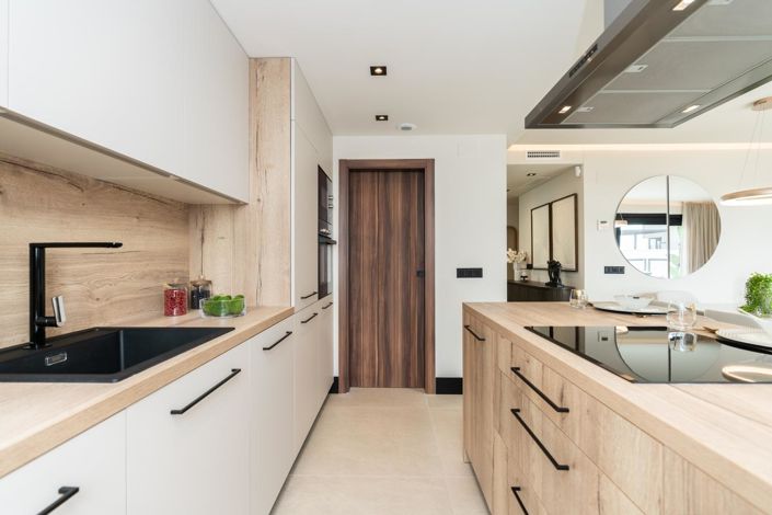Image No.30-3 Bed Property for sale