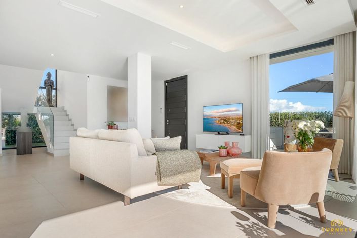 Image No.22-3 Bed Property for sale