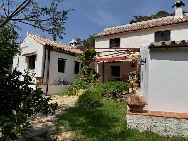 Image No.2-Propriété de 4 chambres à vendre à Casares