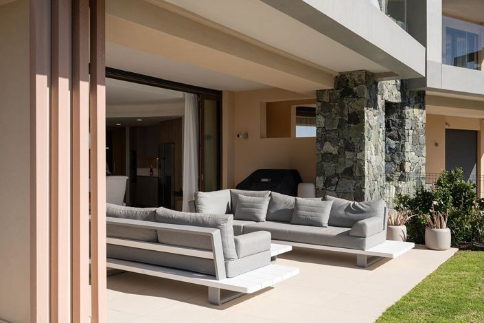 Image No.5-3 Bed Property for sale