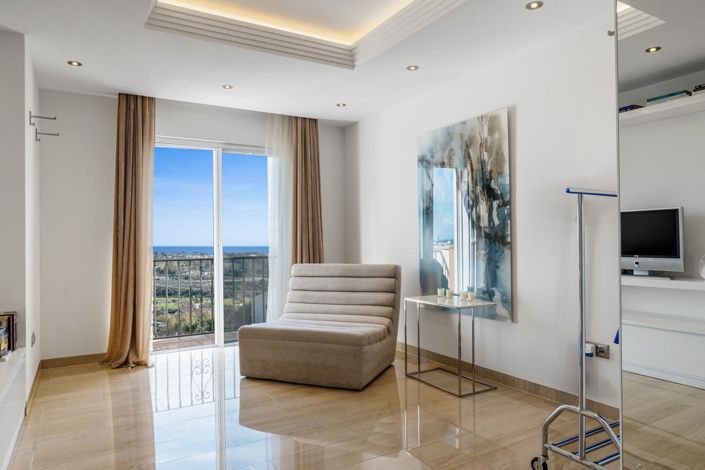 Image No.49-4 Bed Property for sale