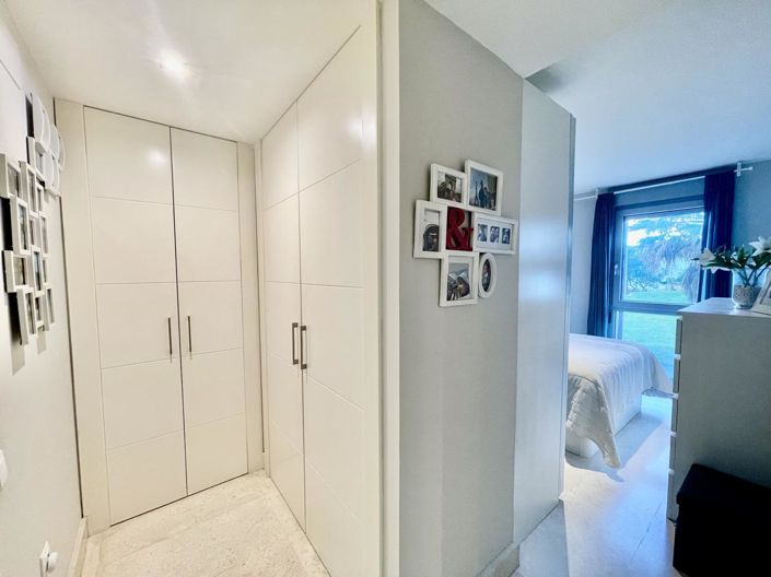 Image No.19-3 Bed Property for sale