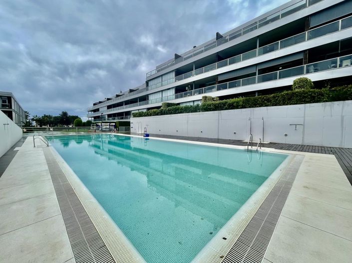 Image No.3-3 Bed Property for sale