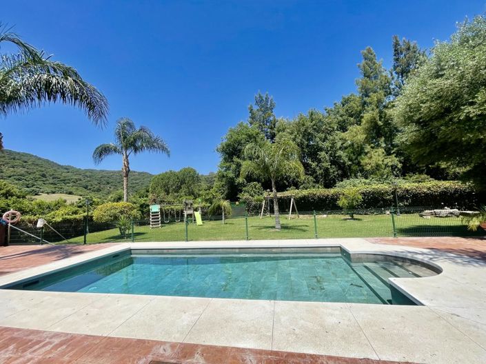 Image No.4-5 Bed Property for sale