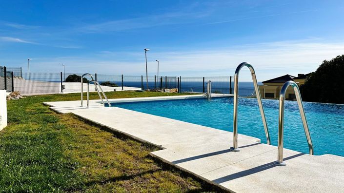 Image No.20-2 Bed Property for sale