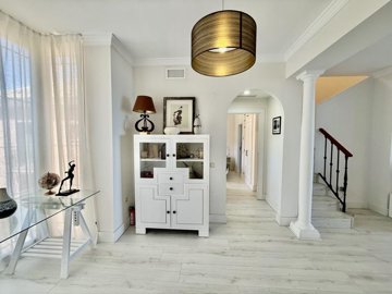 4263463-8dade1a1