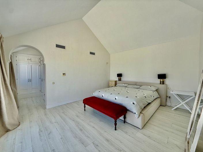 Image No.6-Propriété de 3 chambres à vendre à Casares