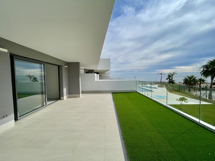 Image No.20-2 Bed Property for sale