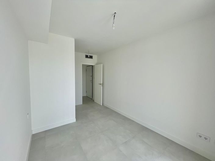 Image No.35-2 Bed Property for sale