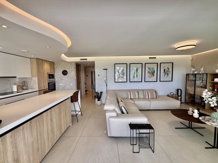 Image No.31-3 Bed Property for sale