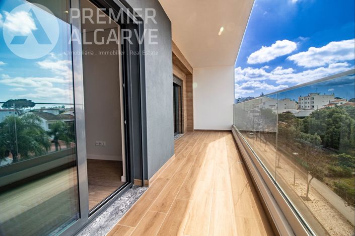 Image No.3-3 Bed Apartment for sale