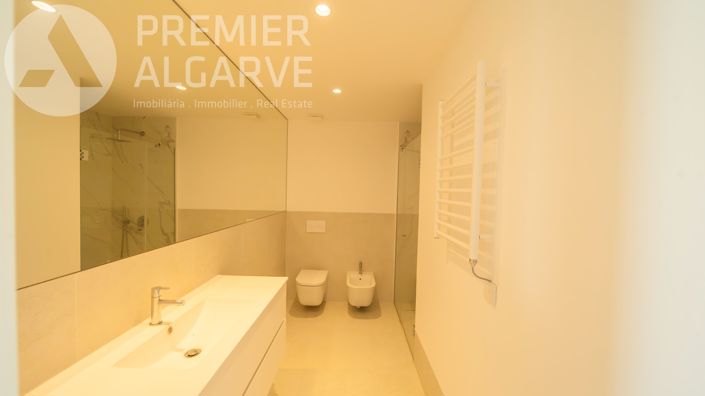Image No.11-3 Bed Apartment for sale
