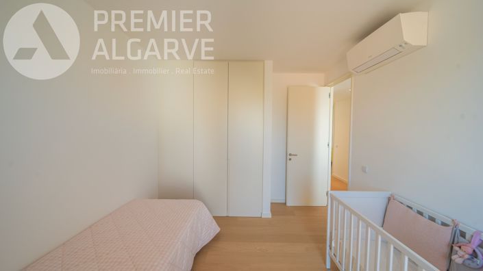 Image No.13-3 Bed Apartment for sale