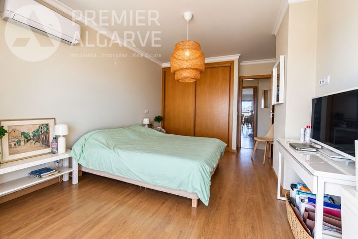 Image No.15-3 Bed Apartment for sale